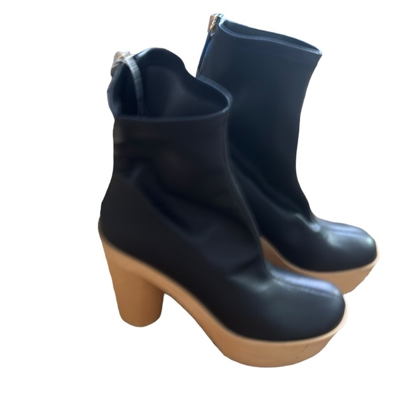 Burberry Kenwood Leather Platform Boots size 39 - Picture 4 of 14